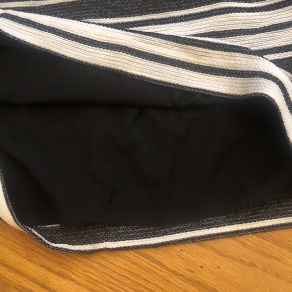 Banana Republic Sleeveless Striped Dress 8P - Picture 12 of 12